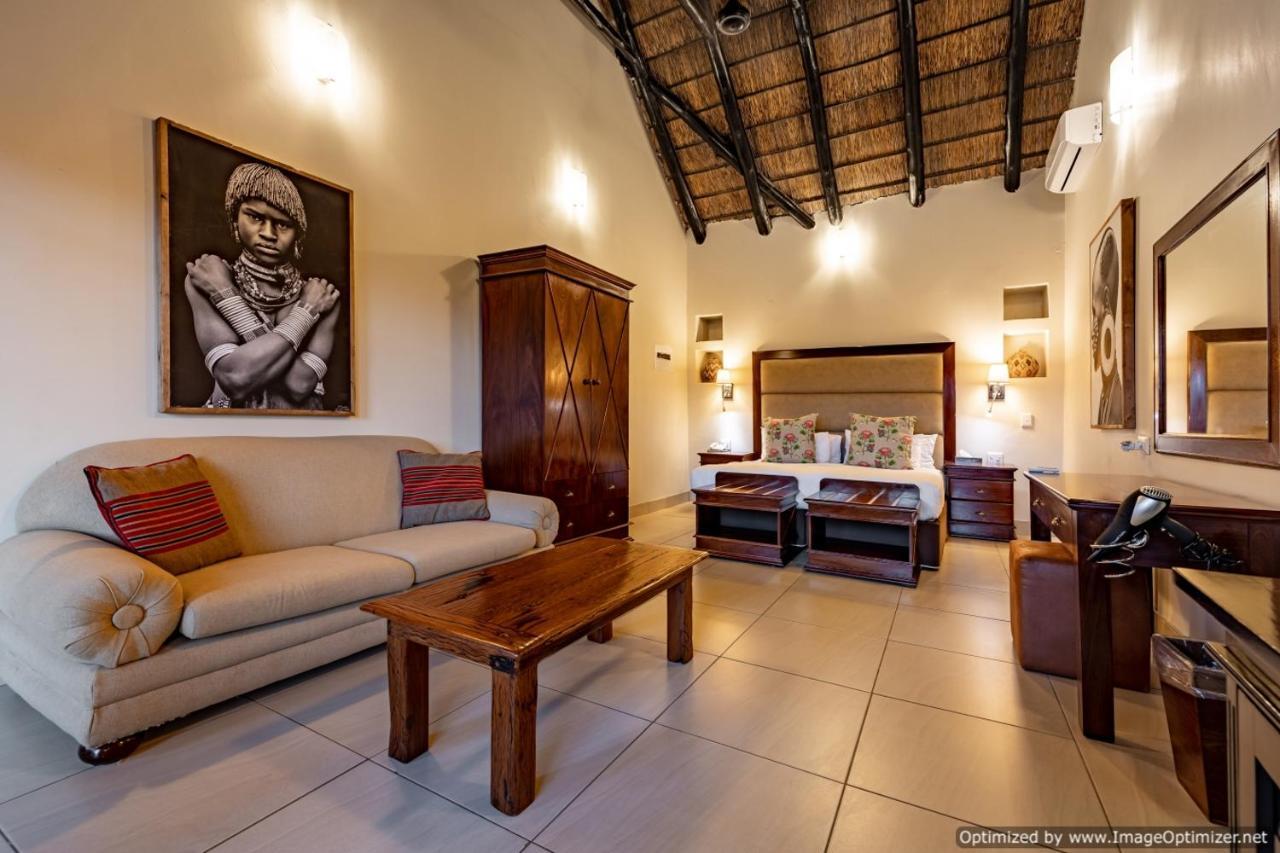Zulu Nyala Game Lodge Hluhluwe Buitenkant foto