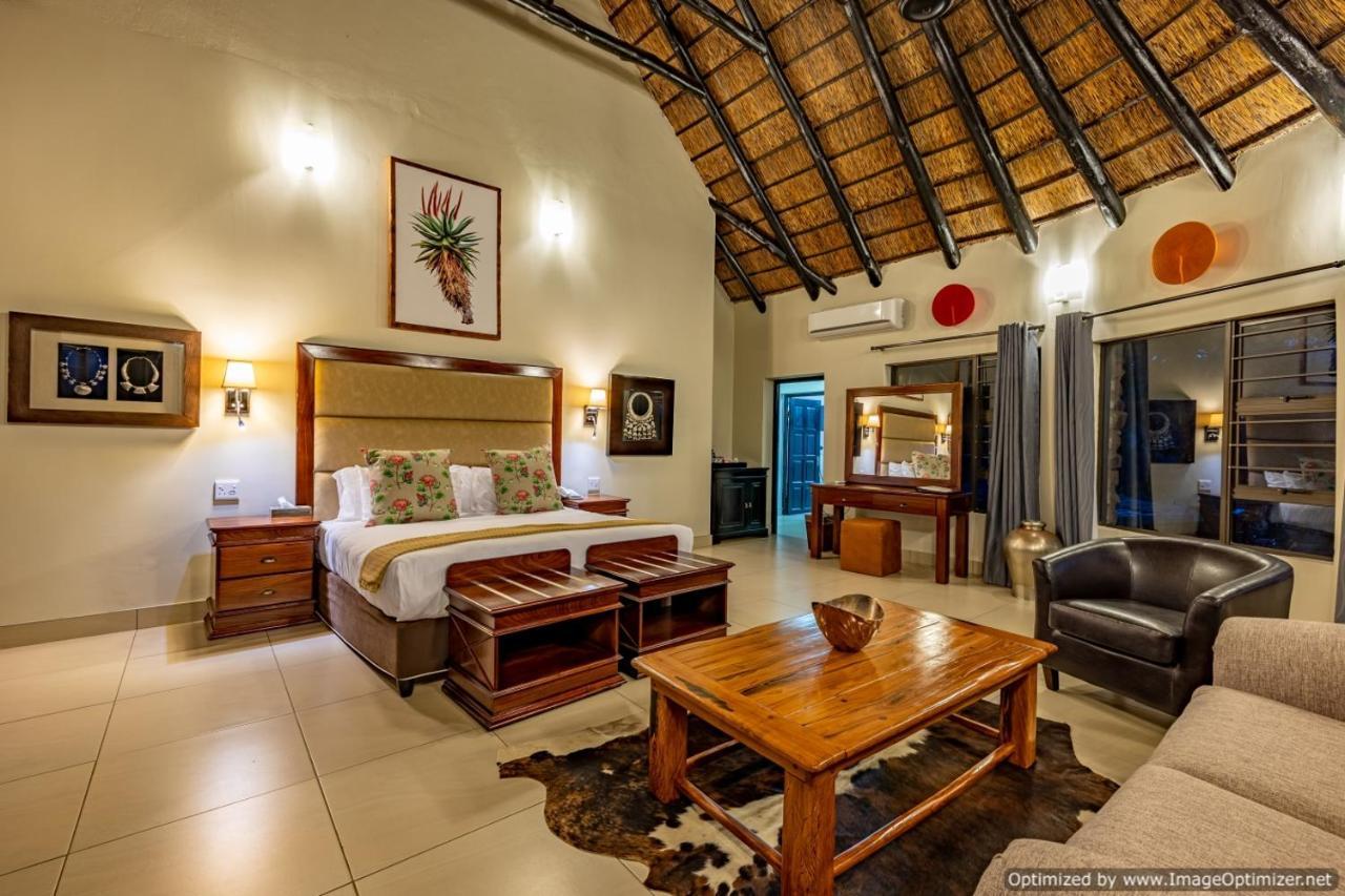 Zulu Nyala Game Lodge Hluhluwe Buitenkant foto